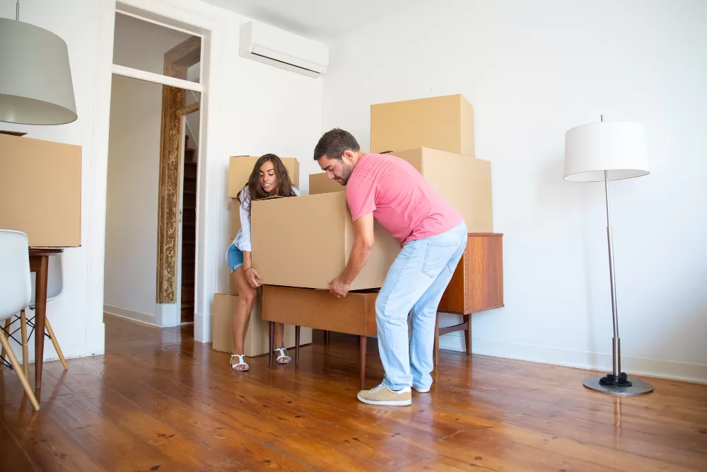 Moving company dispatcher responding to leads in real time — speed-to-contact drives bookings