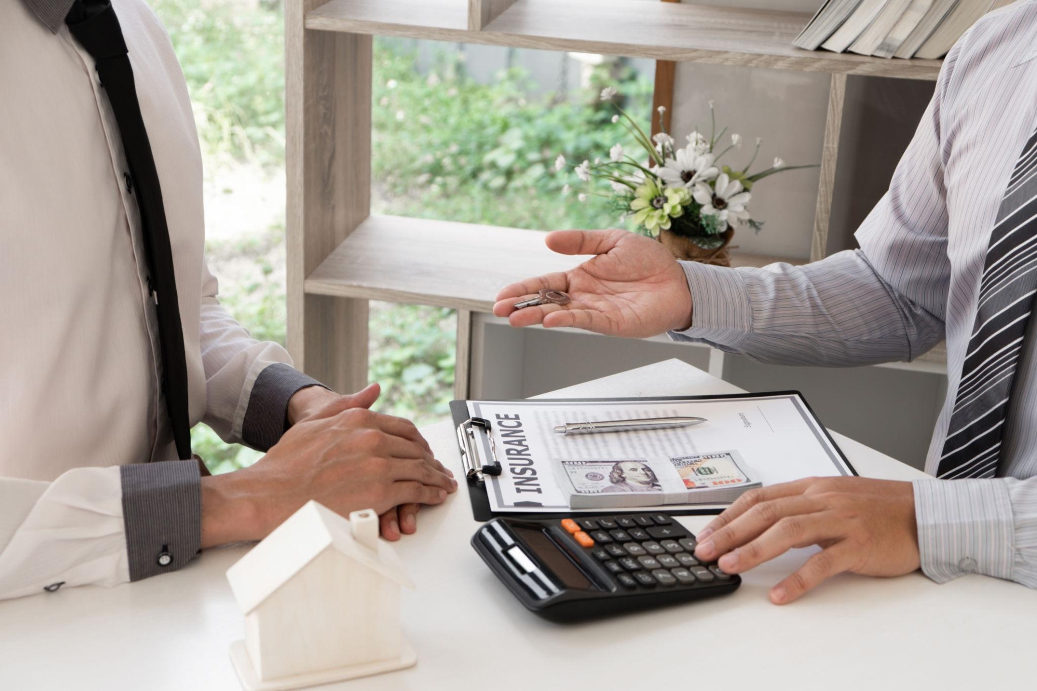 Agent on a call following up with a home insurance lead shortly after inquiry